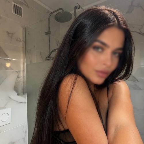 Ava — escort in Zürich