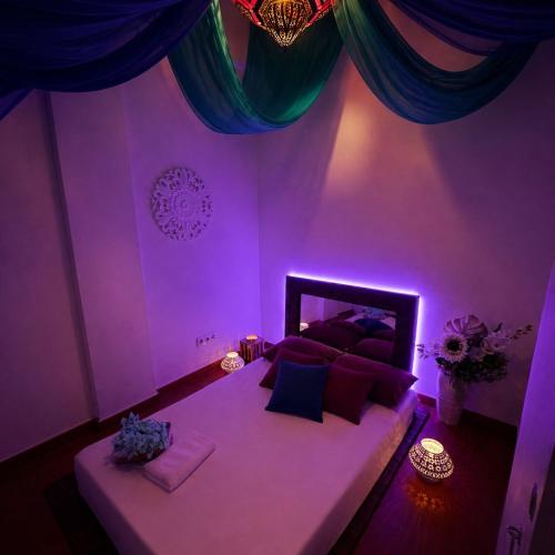 Shira Lounge Tantric — 이비사 성인 업소