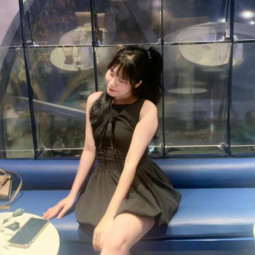 Jessica — escortă în Doha
