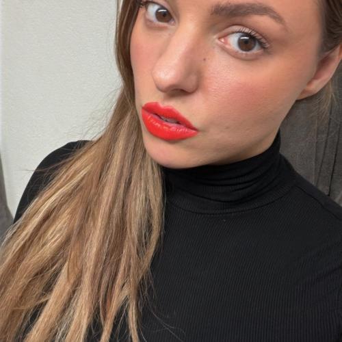 Queen Viktoria — 베른 에스코트