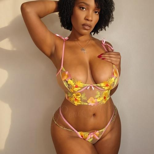 Renee Avery — escort in Sacramento