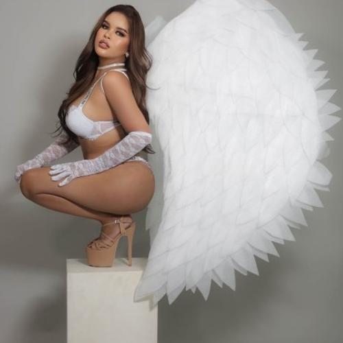 Sarah — Escort in Tokio