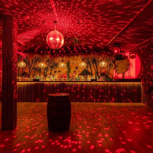 Metropolis — erotic venue in London