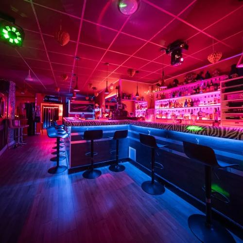 El Escondite — local erotic în El Vendrell