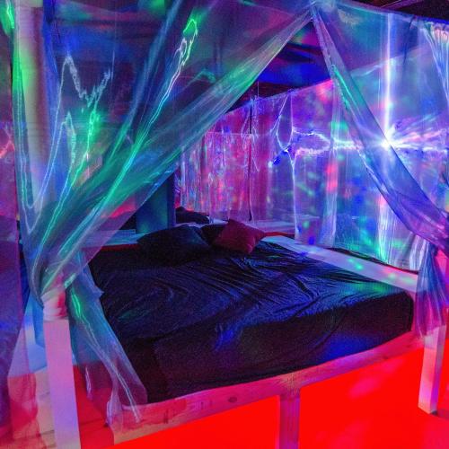 The Pendulum Club — erotikus hely itt: Houston