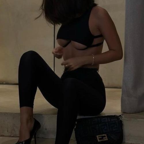 Fleur — συνοδός στην πόλη Λισαβόνα