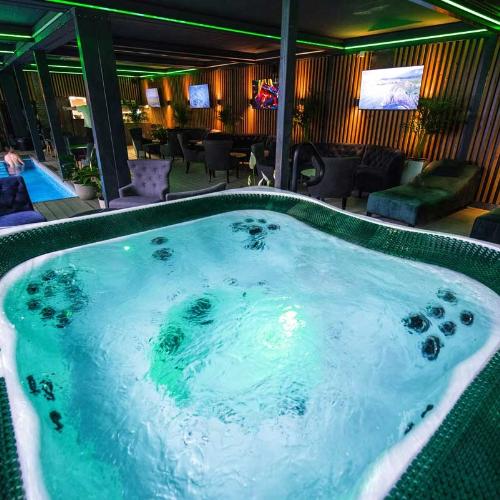 Fkk Neuenhof — erotic venue in Neuenhof