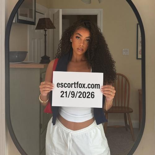 Mirabella — escort in Paris
