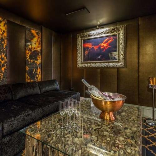 Platinum Lace Leicester Square — erotic venue in London