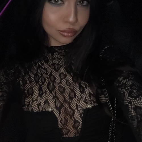 Bella — escort in Boekarest