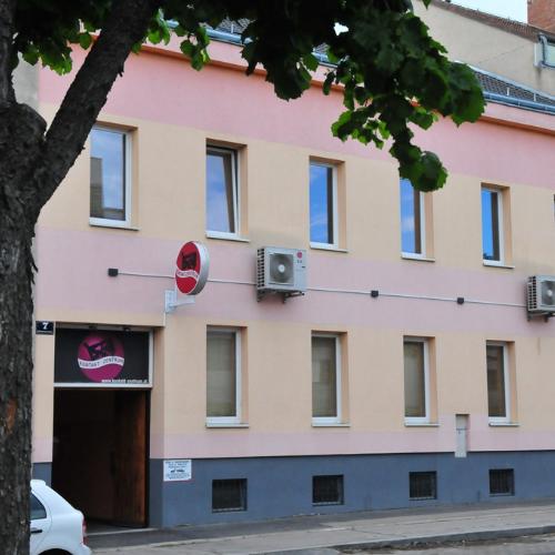 Laufhaus Kontakt-zentrum — erotic venue in Vienna, photo 2