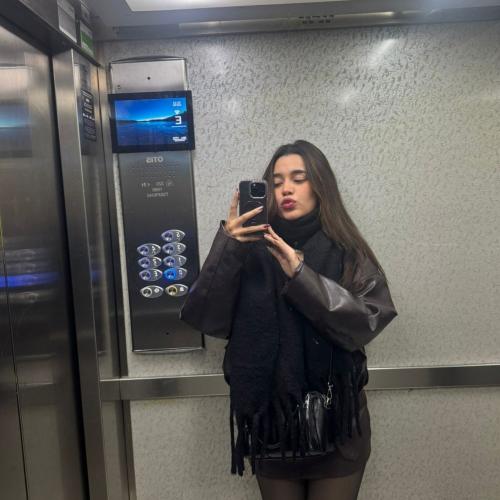 Emily — eskorta w Barcelona