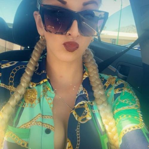 Kylie Karson — eskort v meste Kansas City