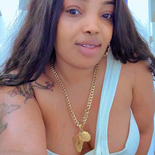 Abby Loveth — escort in Lausanne
