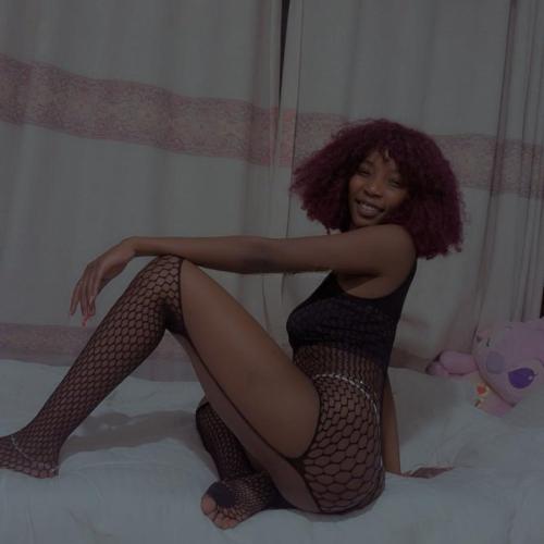 Peacee — escortă în Shanghai