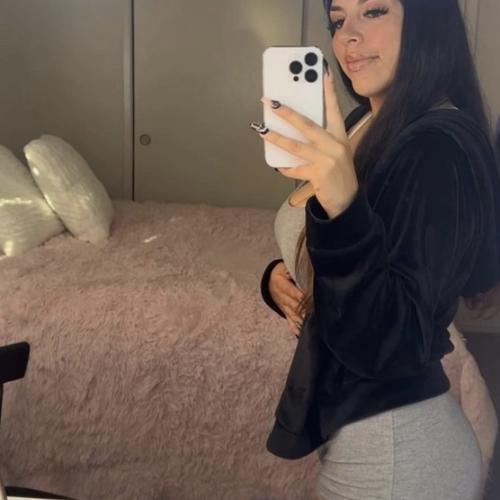 Karissababyy — συνοδός στην πόλη Φρέσνο