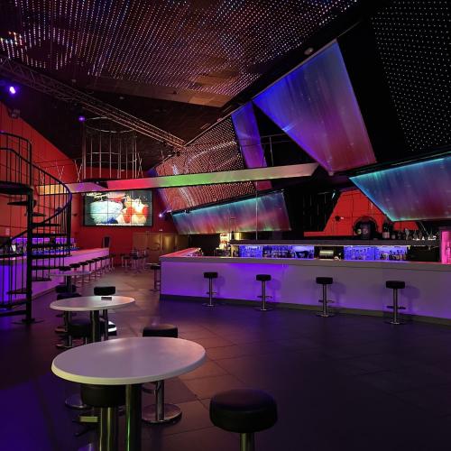 Le Paradise — erotic venue in La Jonquera