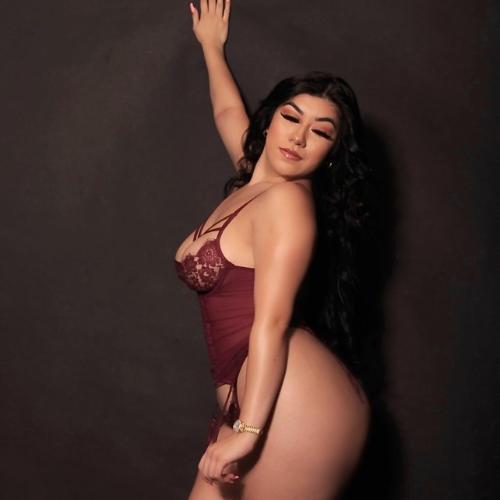 Kimbanksthebiggest — escort in Boston