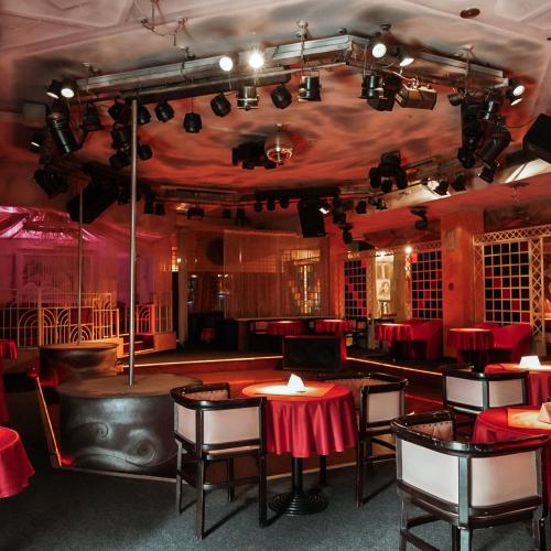 Josephine Club — Erotik-Location in Castelfidardo