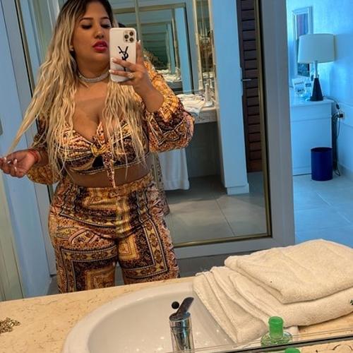 Exotic Cindy — kísérő itt: Dallas