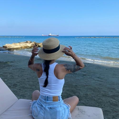 Mira — Limasol şehrinde eskort