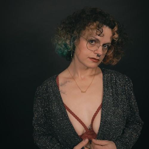 Nonkennedy — Escort in Detroit