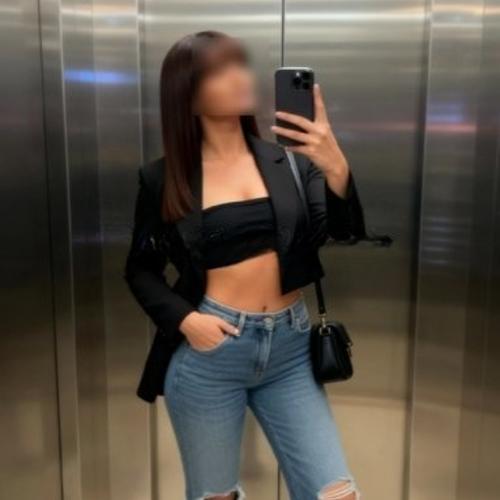 Annita — escort in Boekarest