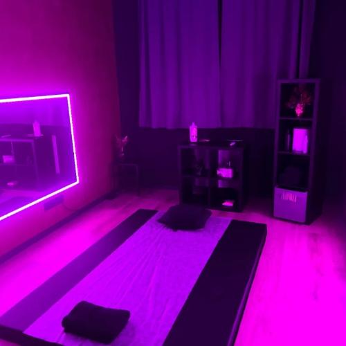 Lindom Massage — erotic venue in Budapest