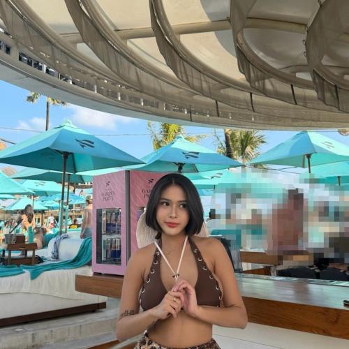 Zia — escort in Singapore