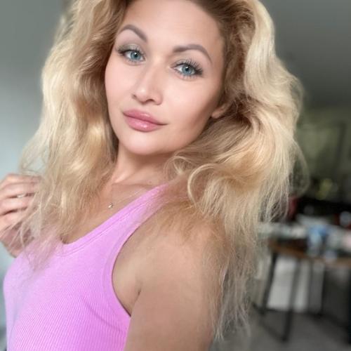 Julia Pretty — eskort v Cleveland