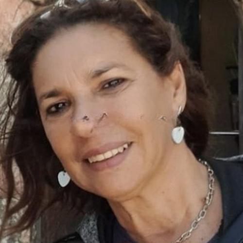 Suzana Linz — مرافقة في غلاروس