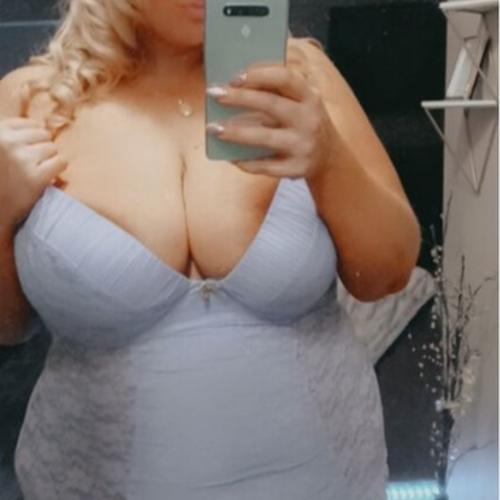 Diamond — escort in Redmond
