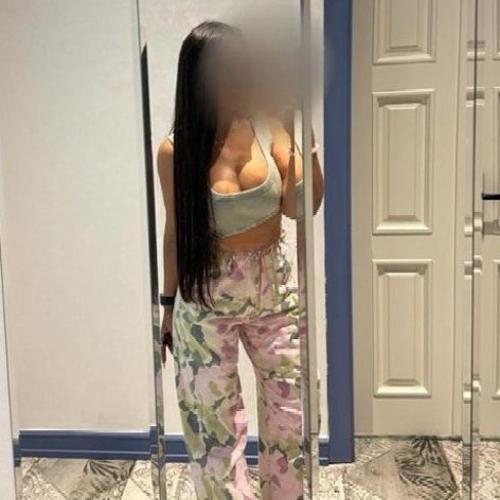 Lala — escort à Baku