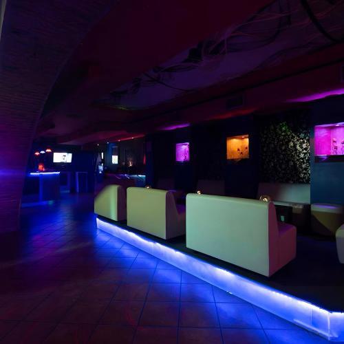 Molin Luxury Club Privè — ερωτικός χώρος στην πόλη Fucecchio