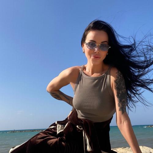 Mira — Limasol şehrinde eskort