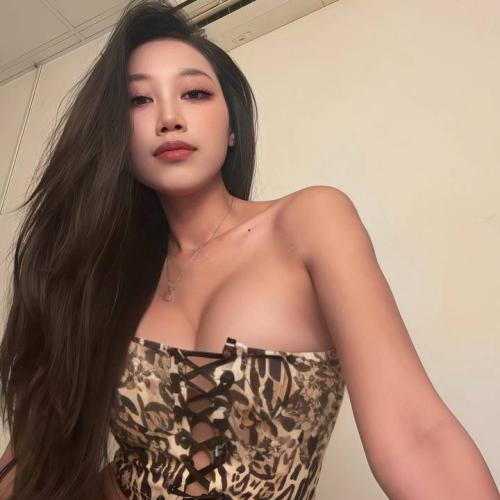 Lily — escort in Singapore