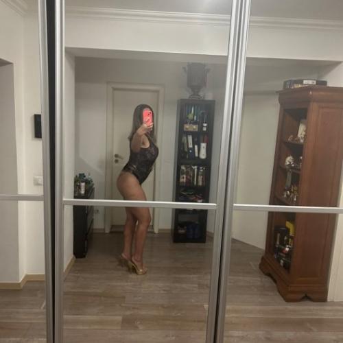 Denisa — 부쿠레슈티 에스코트