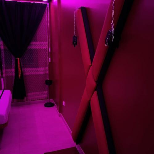 Le Paradise — erotic venue in La Jonquera