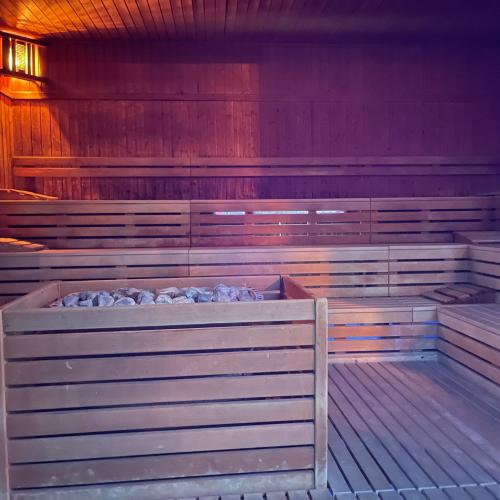 Nexus Naturist Club — مكان إيروتيكي في فرونا