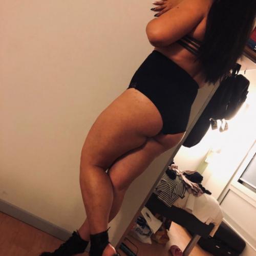 Lyli — escort à Francfort, photo 3