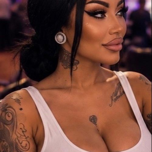 Kim — escort in Boekarest