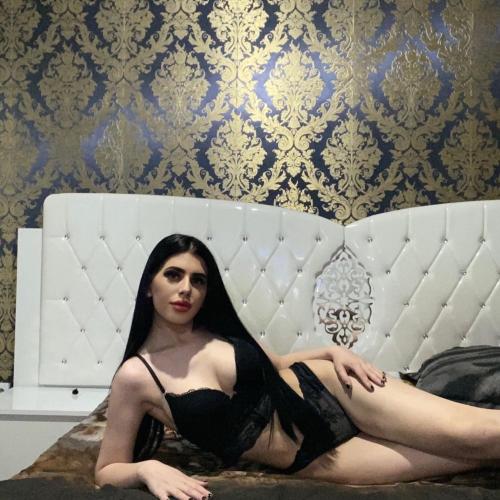 Andrea — eskort i Bukarest