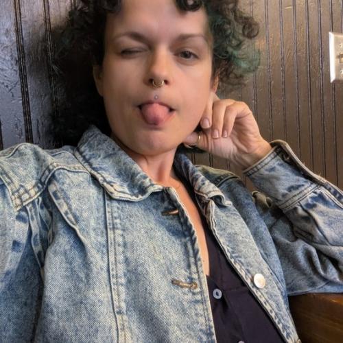 Nonkennedy — Escort in Detroit