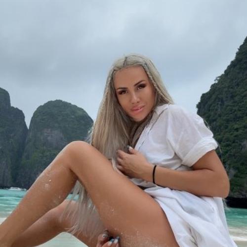 Mona — escort a Vantaa
