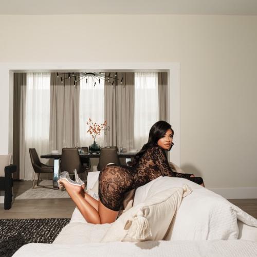 Mya Rose Gold — eskort v meste Kansas City
