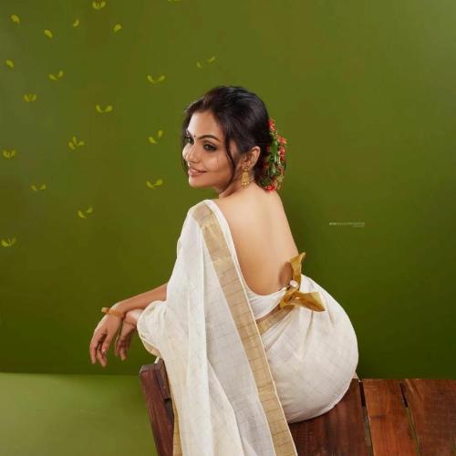 Dubai Escort	+971562467074