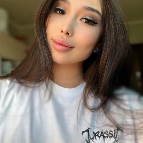 Aliiya — escort en Tokio