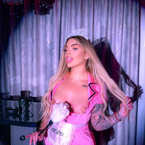 Ariana — συνοδός στην πόλη Biel/Bienne