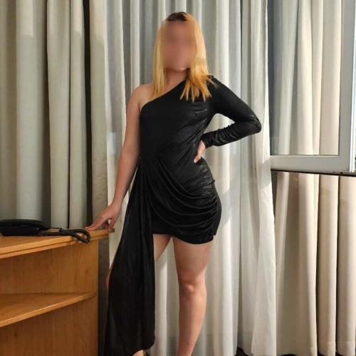 Viki — escort à Francfort, photo 2