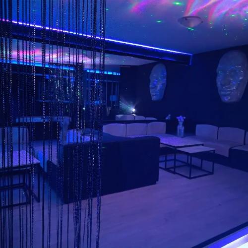 Le Privé — مكان إيروتيكي في تولوز